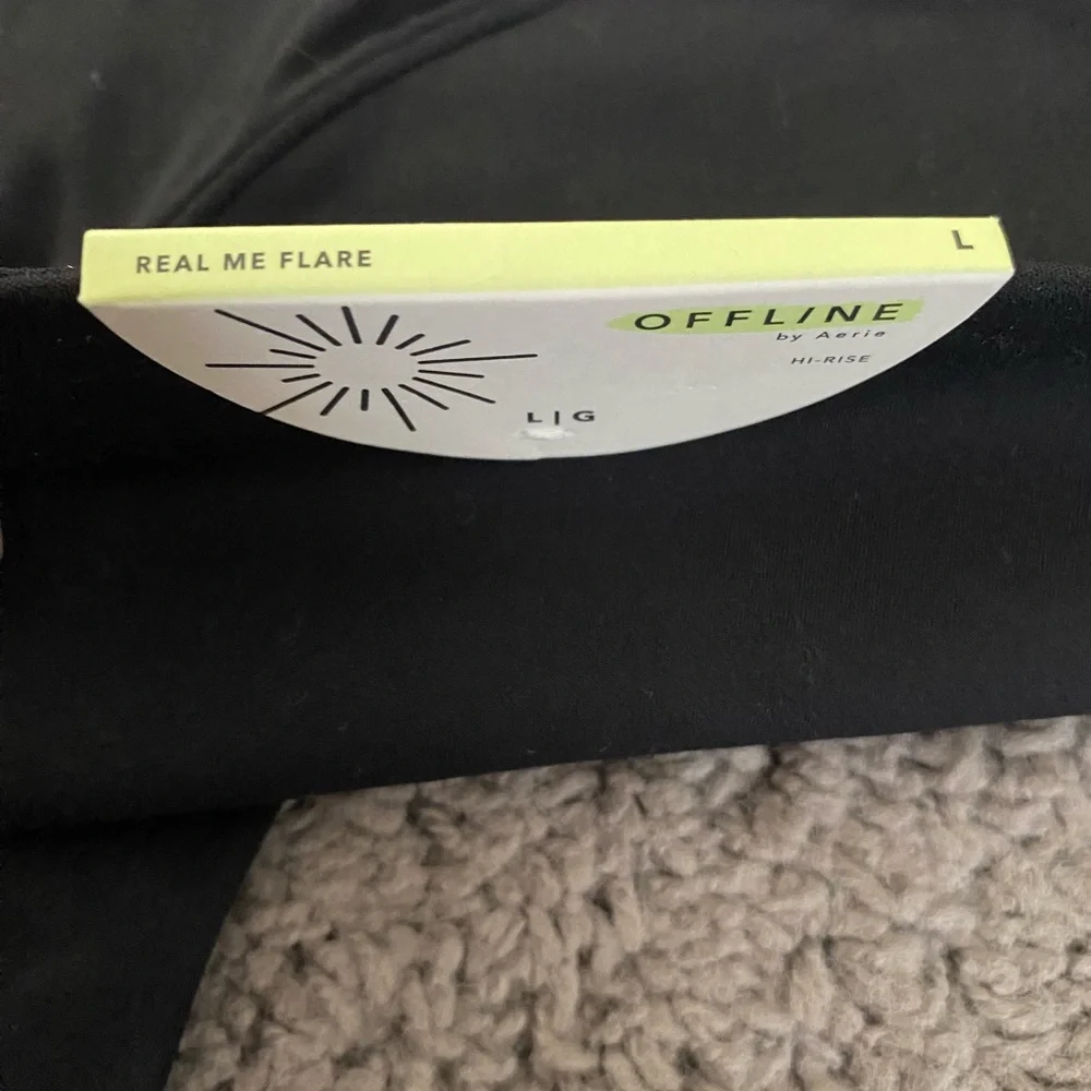 Aerie Black Crossover Flare Leggings - Picture 6 of 7